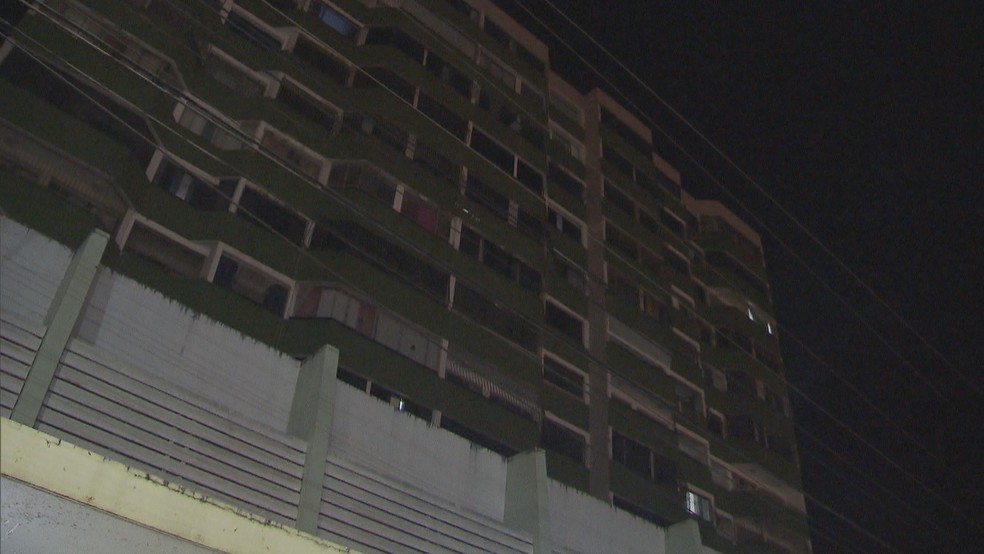Mais de 280 mil residências ficaram sem energia nesta quarta-feira — Foto: TV Globo/reprodução
