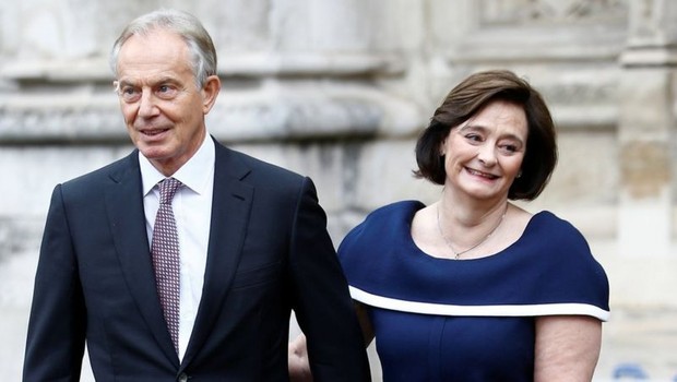 Tony Blair e sua mulher, Cherie, compraram imóvel em área nobre de Londres e economizaram mais de 300 mil libras em impostos (Foto: Getty Images via BBC)