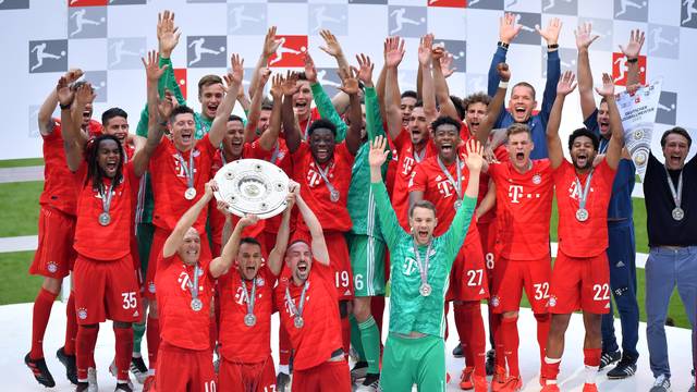 Bayern de celebra 29Âº tÃ­tulo alemÃ£o diante de sua torcida