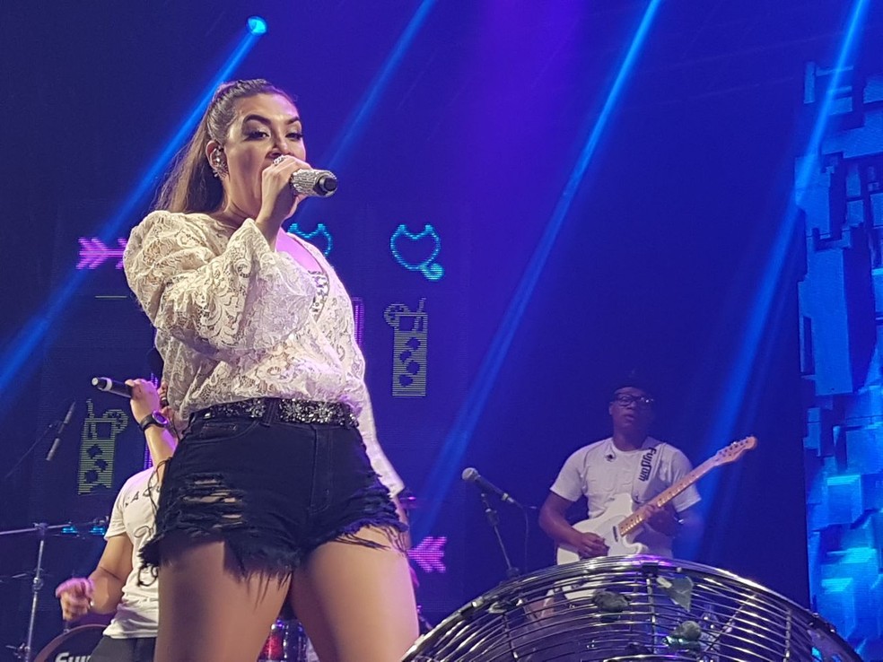 Agenda De Shows Naiara Azevedo 2018 Agenda Cultural Tem Show De Naiara Azevedo E Tributo A Elis Regina