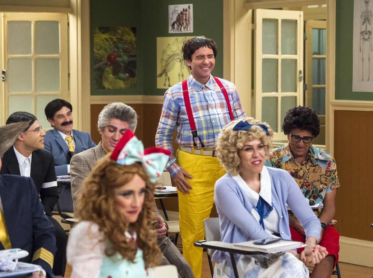 'Escolinha do Professor Raimundo' volta com Marco Luque e Bruno Garcia no elenco tv Gshow