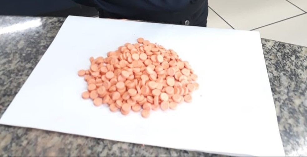 O material foi encaminhado para 143Âª Delegacia em Itaperuna â Foto: DivulgaÃ§Ã£o/PolÃ­cia Militar