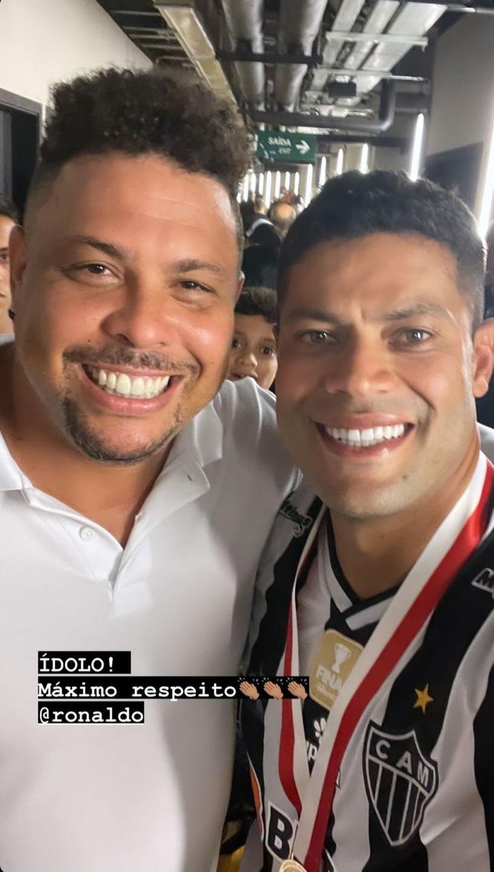 Ronaldo e Hulk depois da final entre Cruzeiro e Atlético-MG — Foto: Reprodução