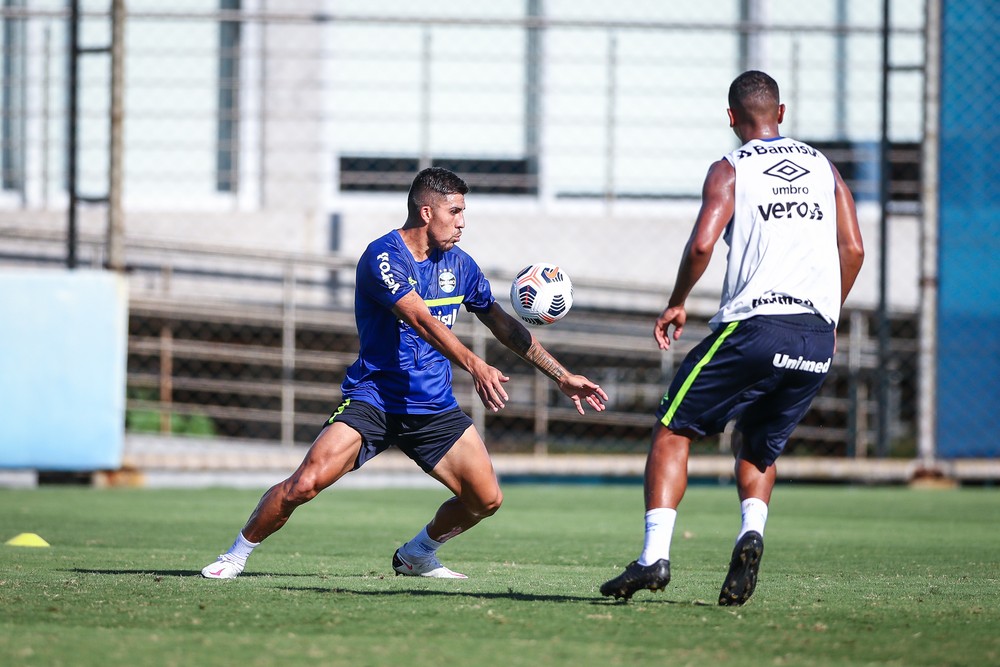 Pinares ganha nova chance no Grêmio e esquece Copa do Brasil: Nesse clube tem que ganhar
