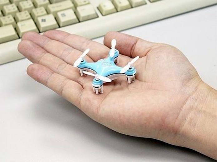 Mini Drone Cheerson Cx 10 é um modelo de brinquedo que cabe na palma da mão (Divulgação/Cheerson)