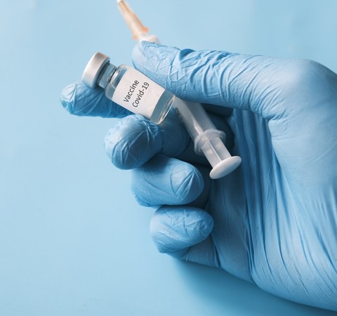 Reino Unido é 1º país a aprovar vacina bivalente contra Covid-19; entenda