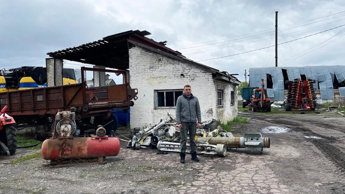 Los agricultores ucranianos intentan deshacerse de las bombas dejadas por los rusos en los campos de cereales |  Ucrania y Rusia