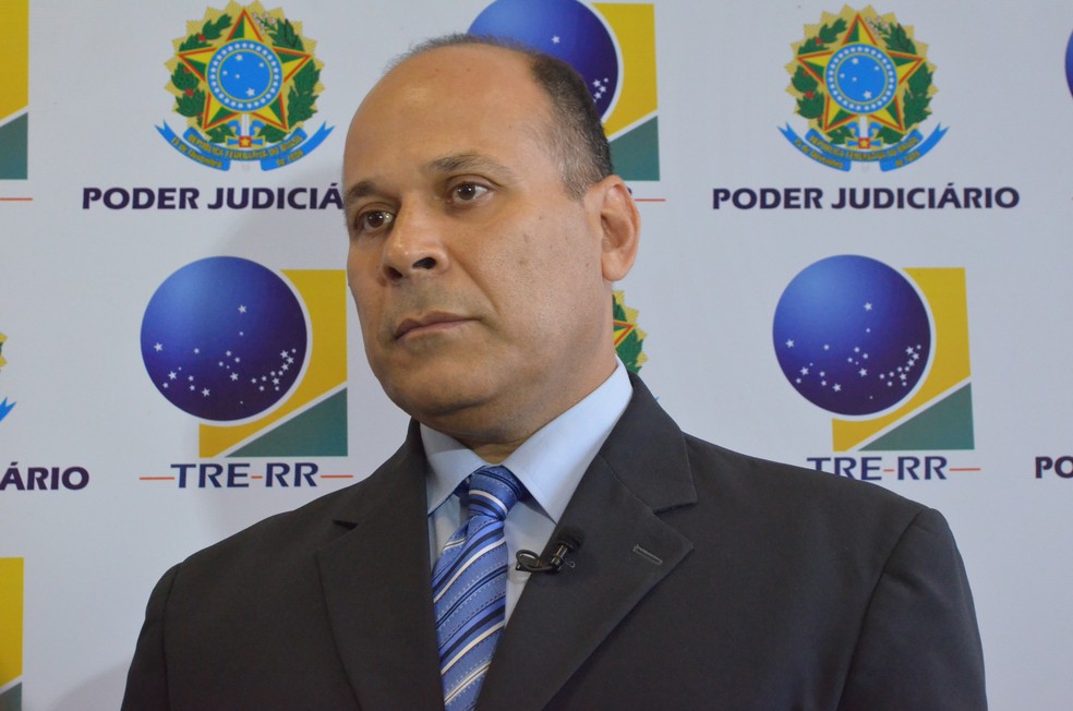 Desembargador foi afastado a mando do STJ por suspeita de crime cometido enquanto era presidente do TRE-RR (Foto: Anne de Freitas/ G1 RR)