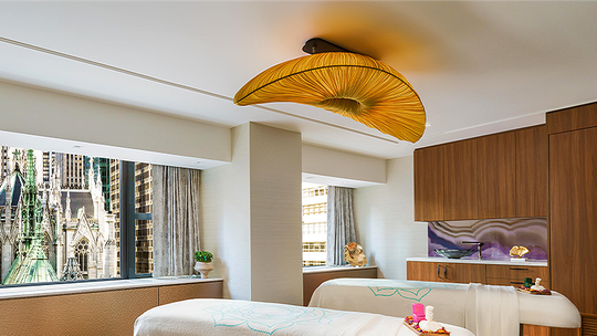 O spa do hotel Lotte New York Place é o refúgio urbano que te transporta para o interior da Inglaterra