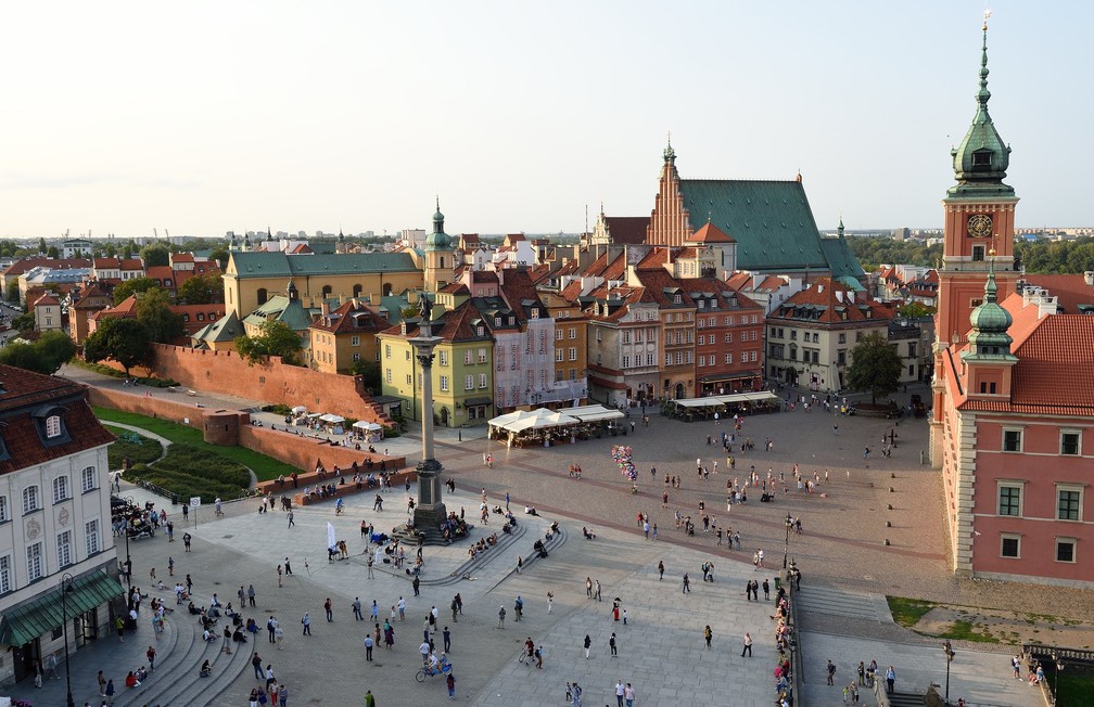 Praça do Castelo em Varsóvia, na Polônia, em foto de agosto de 2018 — Foto: Volodymyr Vlasenko/Flickr