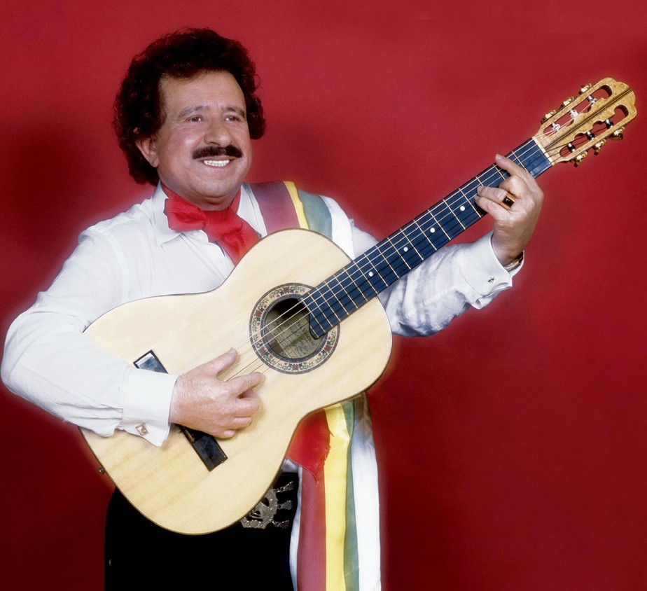 Teixeirinha, popular cantor gaúcho dos anos 1960 e 1970, é reavivado em disco com 12 gravações inéditas