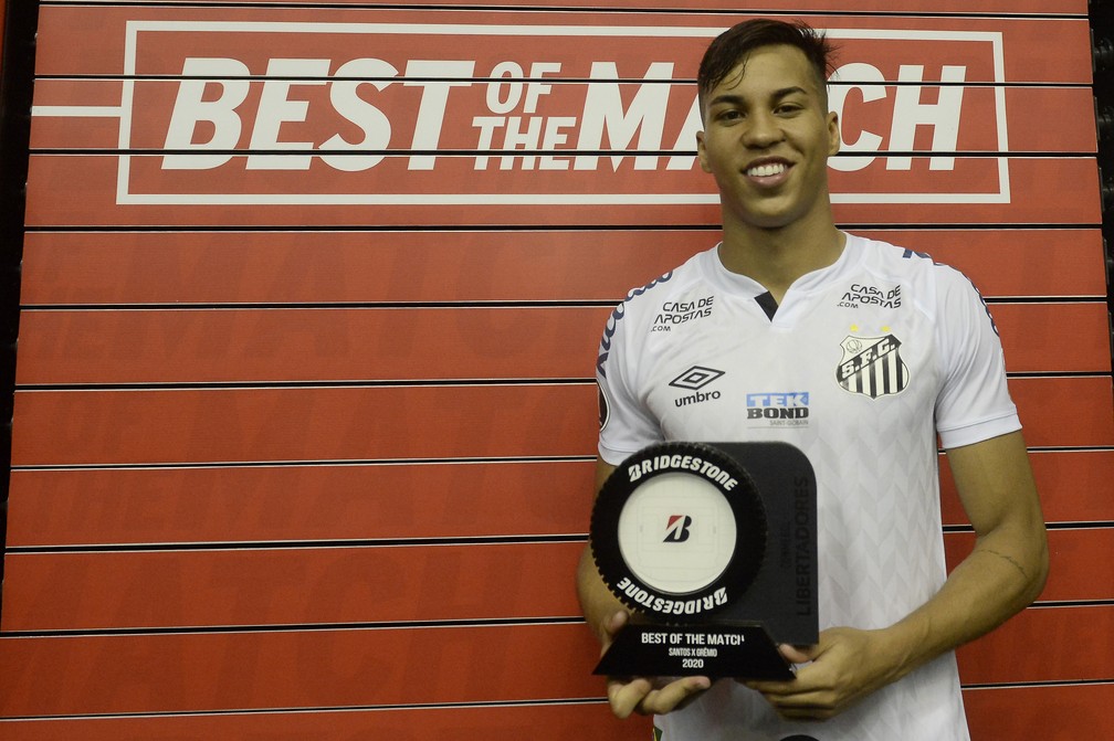Kaio Jorge foi eleito o melhor jogador da partida contra o Grêmio — Foto: Staff Images / CONMEBOL