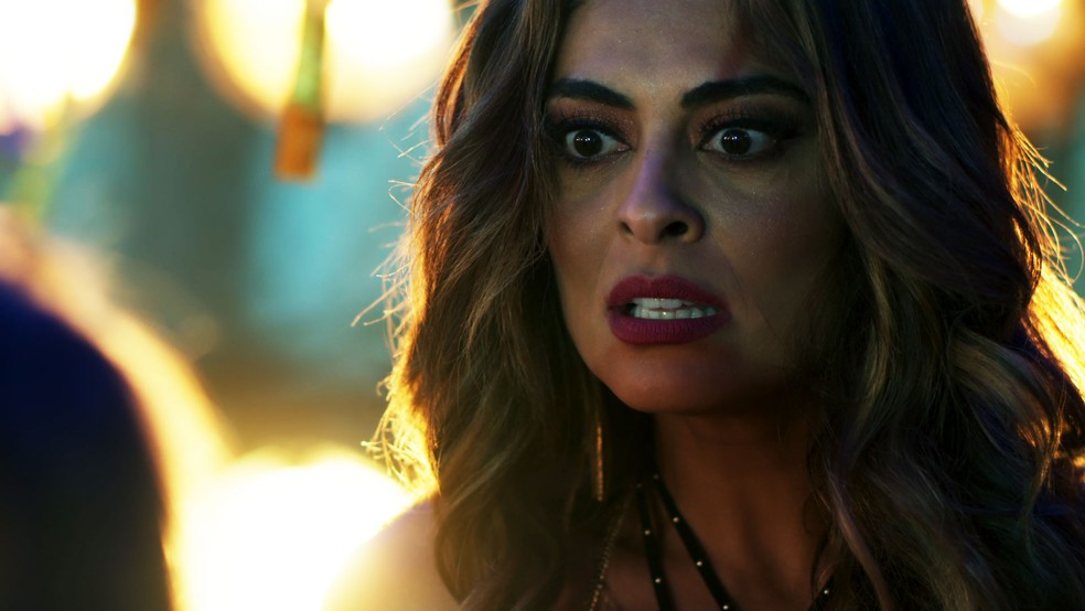 Bibi tem não controla sua reação (Foto: TV Globo)