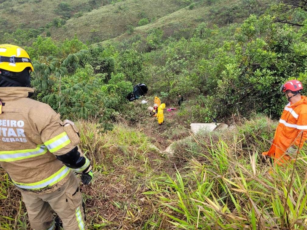 Vtimas foram socorridas pelo Corpo de Bombeiros  — Foto: Corpo de Bombeiros/Divulgao