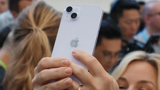 Apple prepara iPhone Ultra para o próximo ano; saiba o que esperar