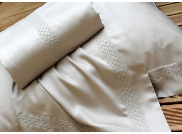 Jogo de lençol confeccionado em tecido percal100% algodão 400 Fios 100% fibra de bambu tem delicado bordado. Da Myriad (Foto: Reprodução / Shoptime)