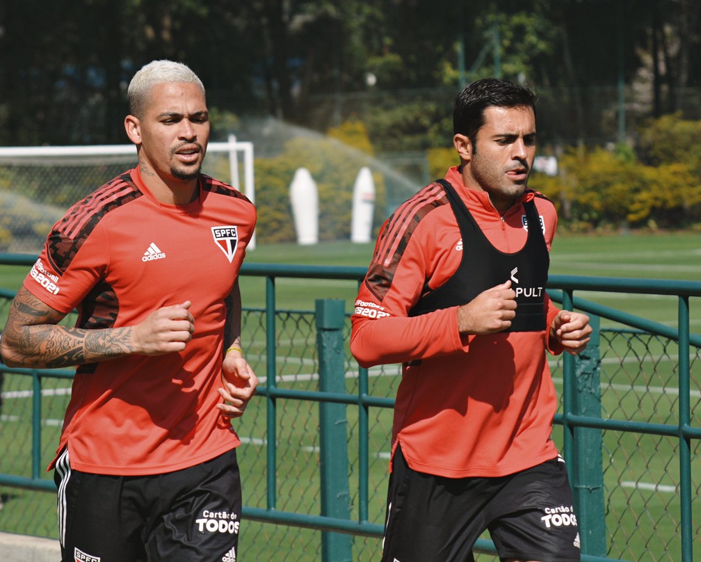 Com ataque em baixa no Brasileirão, Crespo contará com Eder e Luciano para o jogo contra o Sport