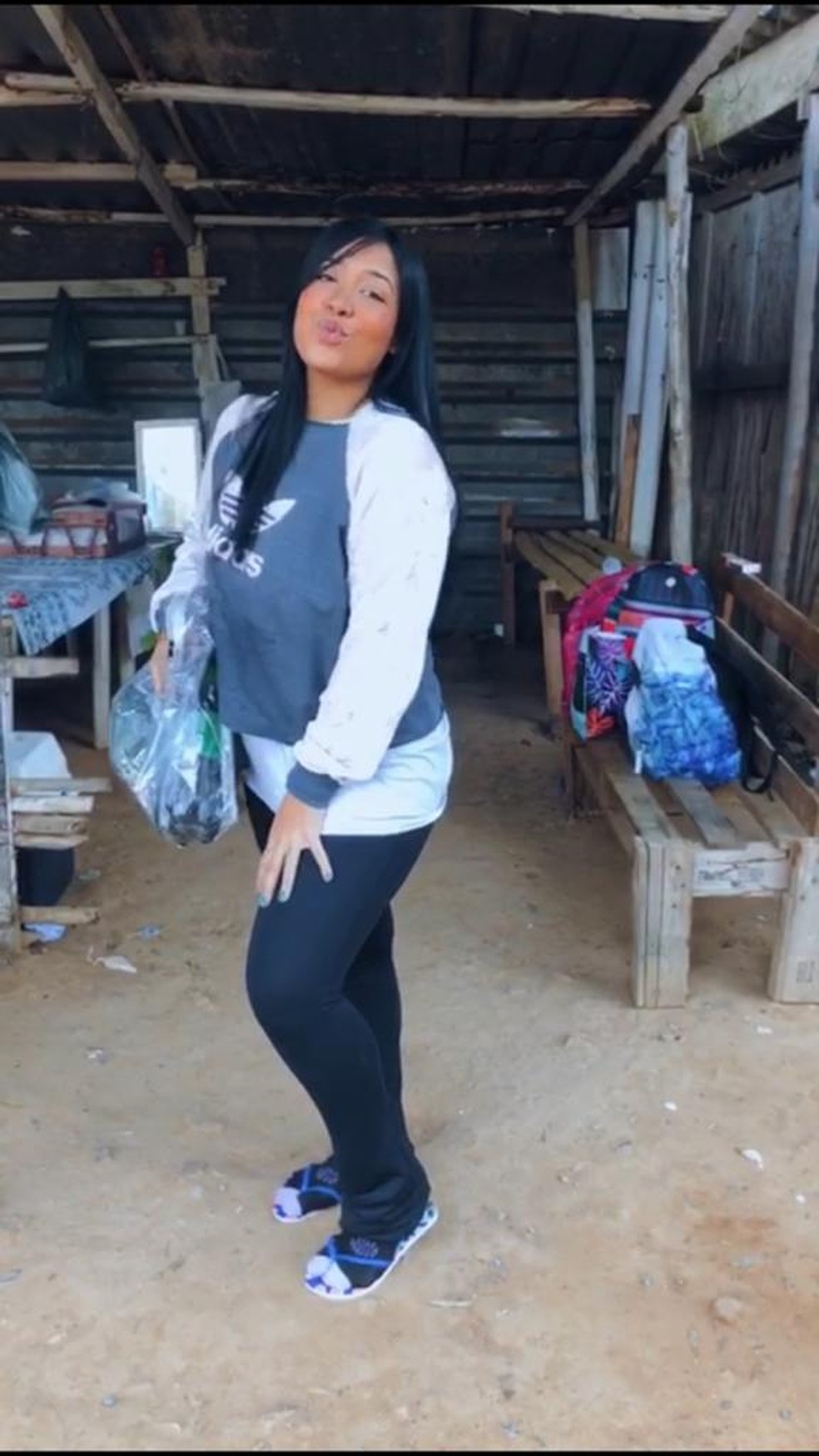 Moradora de SP ganha repercussão ao postar rotina como mulher de presidiário e diz: Era só hater no começo