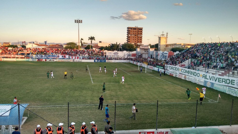 Esporte e Nacional se enfrentaram em 2015. Pelo menos dois jogos est�o garantidos na primeira fase do Paraibano 2019 � Foto: Rafaela Gomes / TV Para�ba