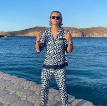 Haaland usando Dolce & Gabbana — Foto: Reprodução