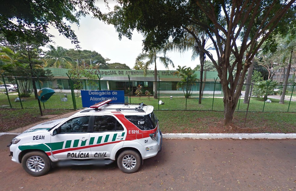 Fachada da Delegacia Especial de Atendimento à Mulher (Deam), na Asa Sul, em Brasília — Foto: Google/Reprodução