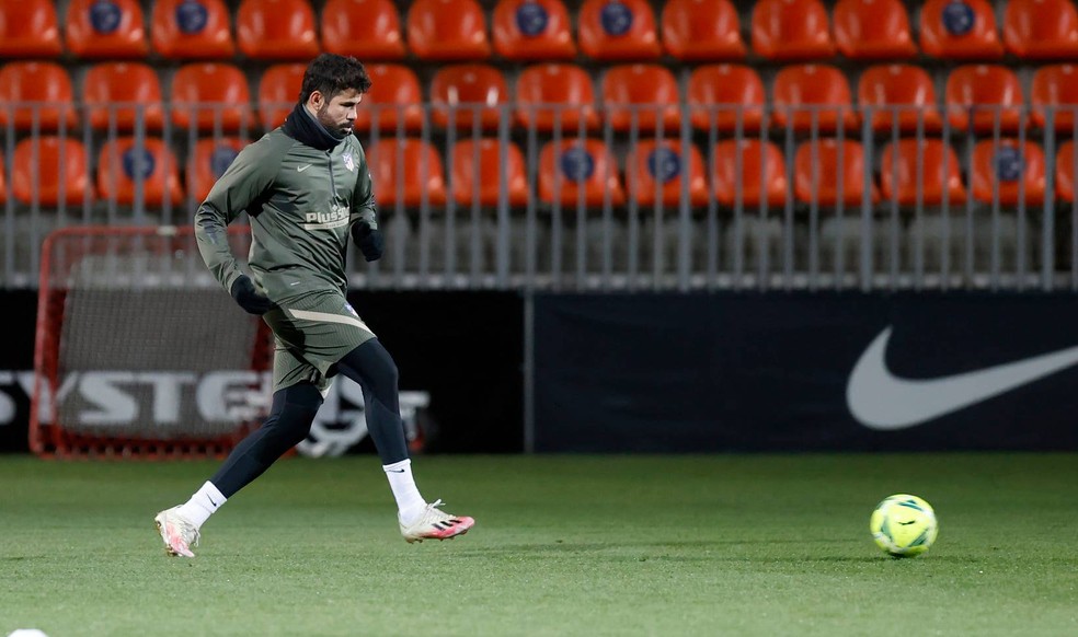 Diego Costa em treino do Atlético de Madrid — Foto: Reprodução / Facebook