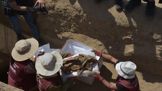 Especialistas nas escavações do Complexo Arqueológico de Cajamarquilla