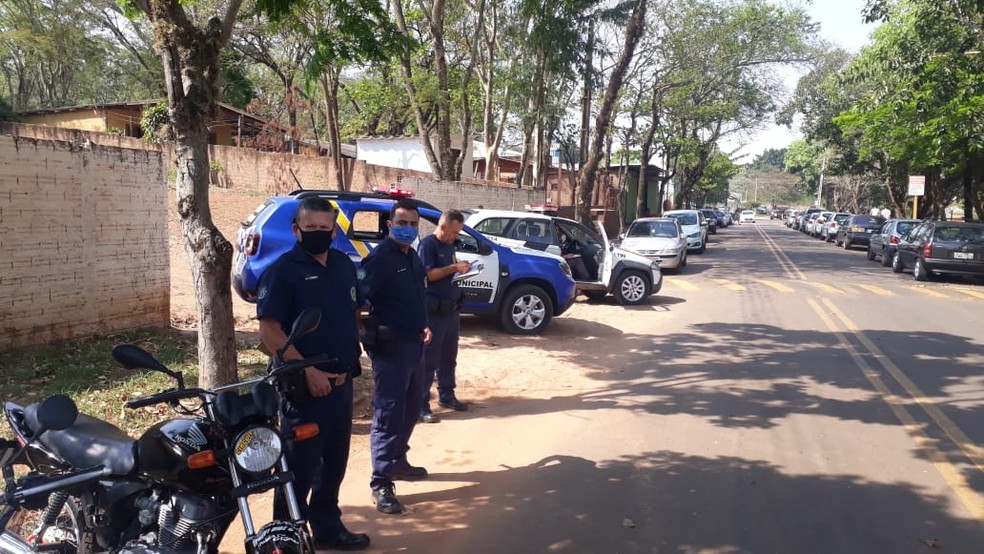 Operação Pandemia foi realizada no Balneário Laranja Doce, em Martinópolis — Foto: Compdec