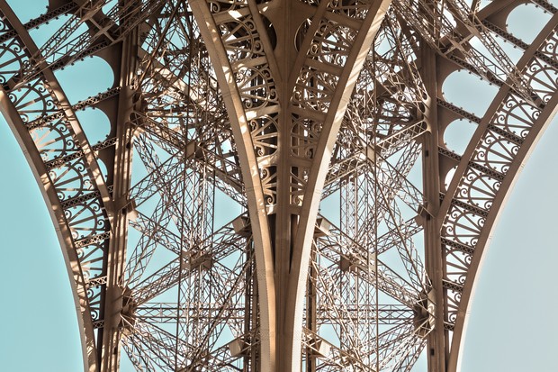 Torre Eiffel em risco: relatório confidencial revela que ponto turístico está enferrujado e em mau estado (Foto: Getty Images)