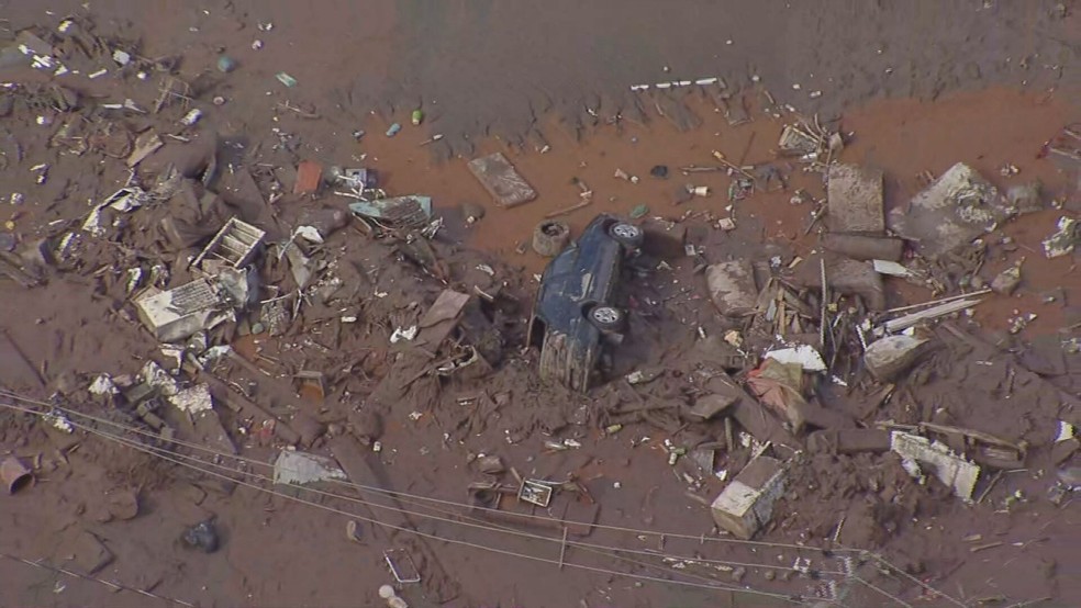 Devastação após alagamentos em Honório Bicalho, em Nova Lima, na Grande BH — Foto: TV Globo