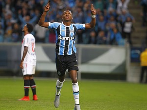 Grêmio e Flamengo negociam para liberar Erazo e Pará em jogo na Arena