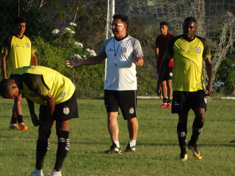 Estevam Soares é o comandante da Patativa — Foto: Mavian Barbosa / GloboEsporte.com