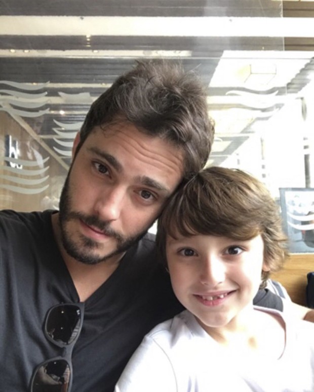Thiago Rodrigues e o filho, Gabriel (Foto: Reprodução/Instagram)