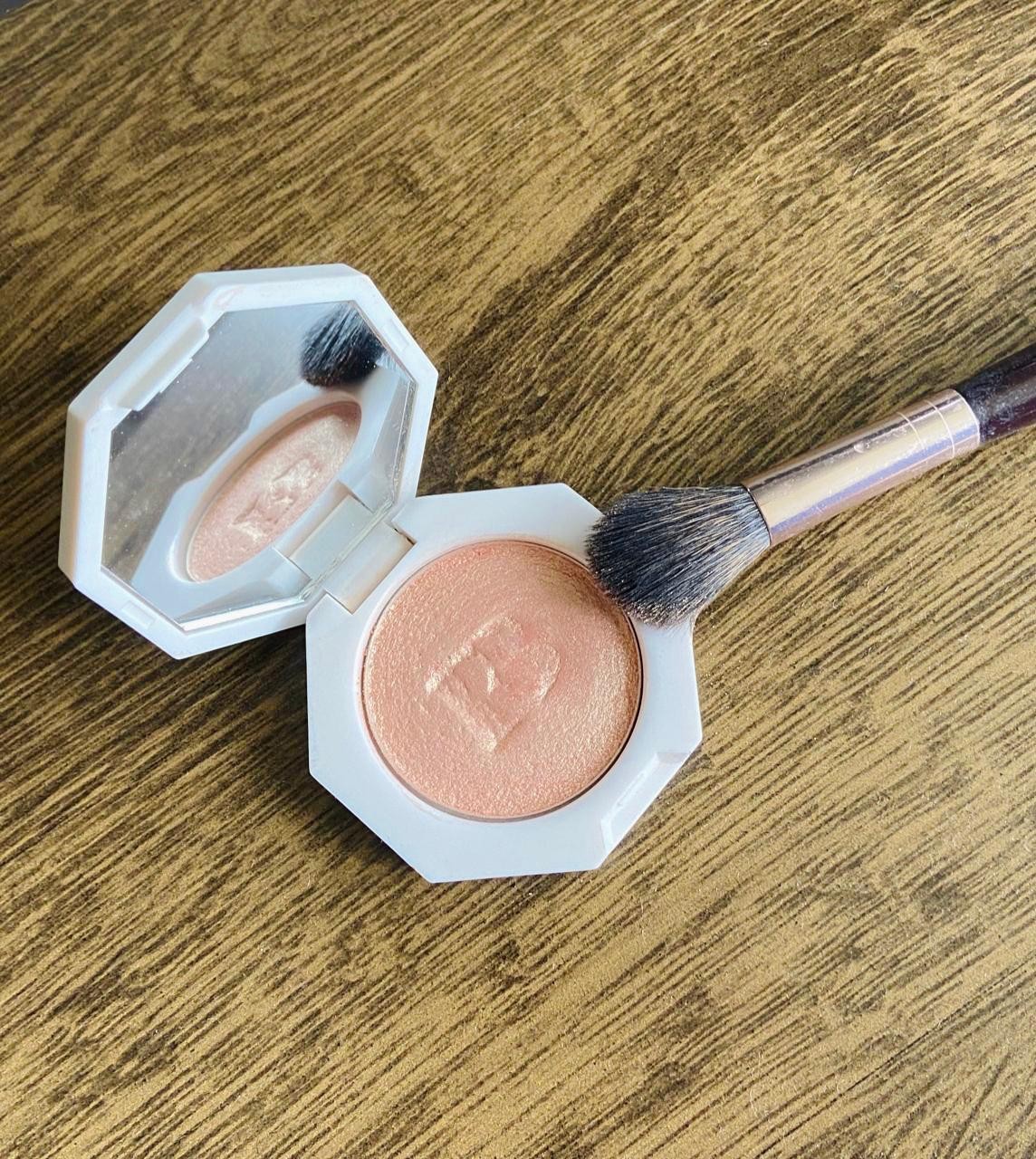 Iluminador Fenty Killawatt Freestyle Highlighter