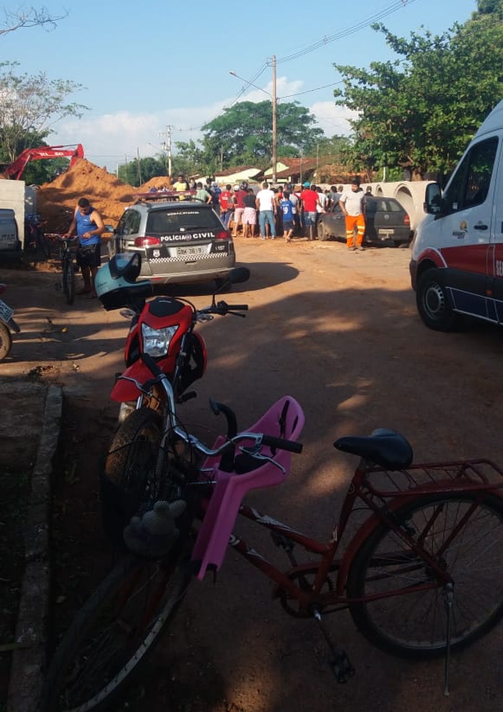 Samu e Politec atenderam a ocorrÃªncia â€” Foto: ReproduÃ§Ã£o