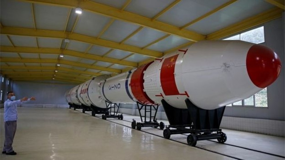 Programa de satélites da China teve mais de US$ 10 bilhões de investimento — Foto: Reuters/BBC