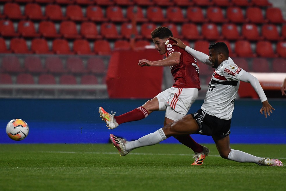 Julian Álvarez é o artilheiro do River Plate na Libertadores, com cinco gols marcados — Foto: Staff Images/Conmebol