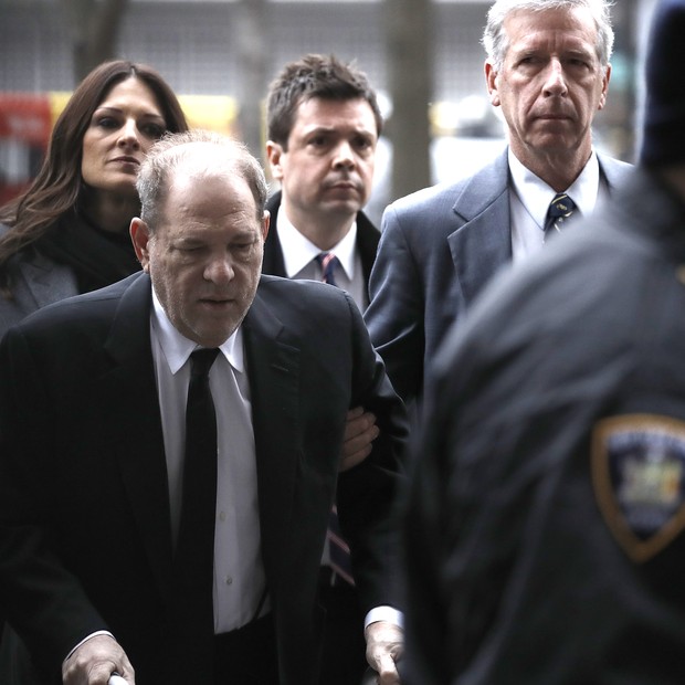 NEW YORK, UNITED STATES, JANUARY 6, 2020: Former Hollywood film producer Harvey Weinstein arrives with his attorney Donna Rotunno for his first day in court. According to CNN Mr. Weinstein was accused by more than eighty women of sexual abuse ranging from (Foto: Barcroft Media via Getty Images)