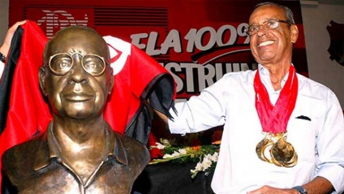 Jornalista diz que morte de Carlinhos é uma perda institucional para o Fla