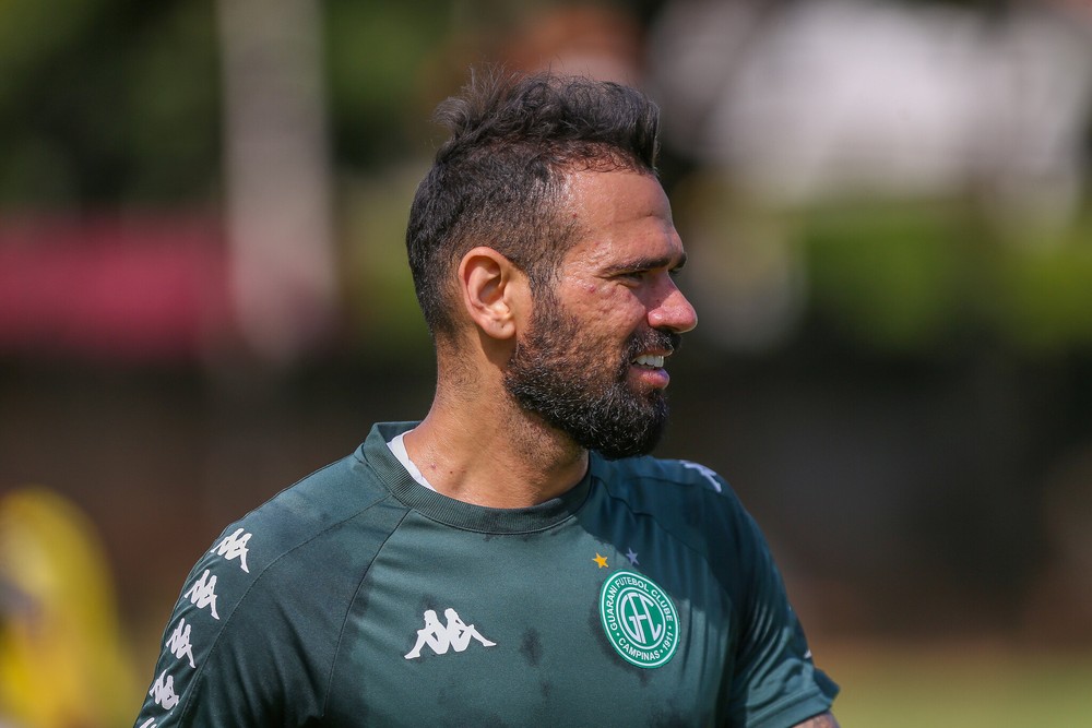 Campeão da Libertadores de 2012 anuncia aposentadoria