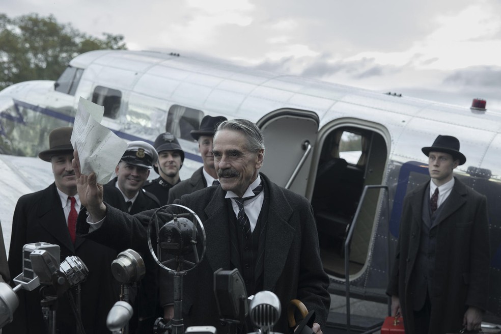 Munique: No Limite da Guerra tem Jeremy Irons no elenco — Foto: Divulgação/Netflix