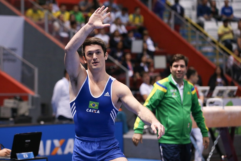 Diego Hypolito recebe apoio após revelações de bullying na ginástica