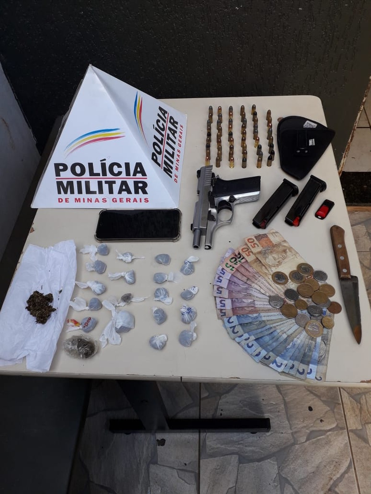 Polícia realiza operação de combate à criminalidade no Noroeste de MG e cumpre mandados de prisão em Unaí