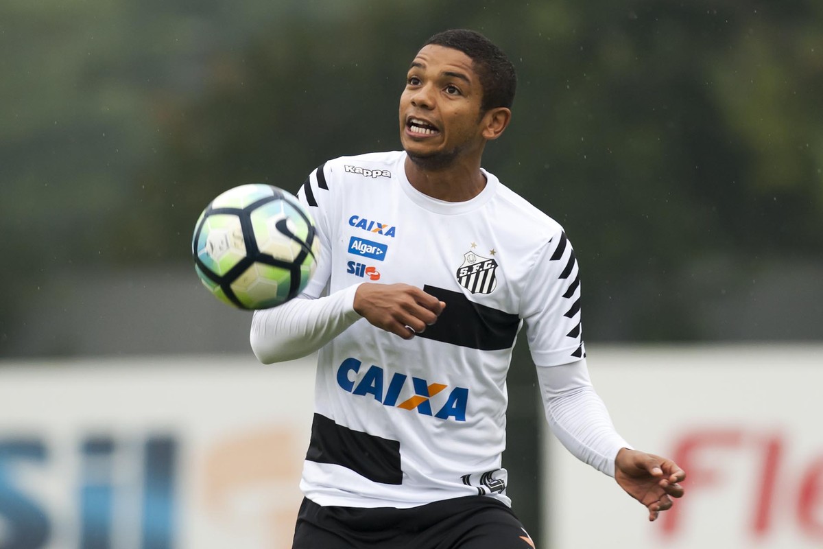 Braz aposta em boa fase como visitante do Santos para duelo com ...