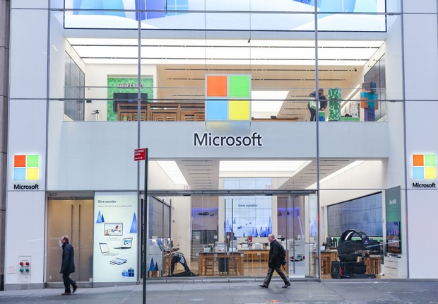 Unidade da Microsoft Store na Quinta Avenida, em Nova York (Foto: Getty Images)
