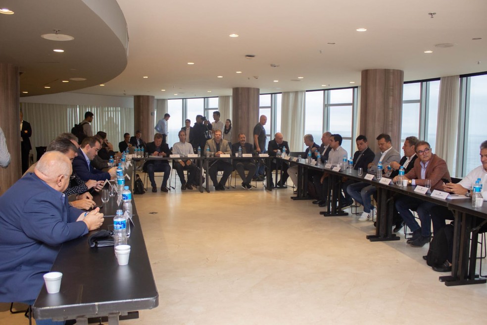 Dirigentes de clube se reúnem em hotel do Rio de Janeiro para discutir entrada na liga — Foto: Divulgação