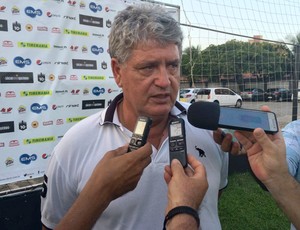 ABC - Geninho, técnico (Foto: Heloísa Guimarães/Inter TV Cabugi)