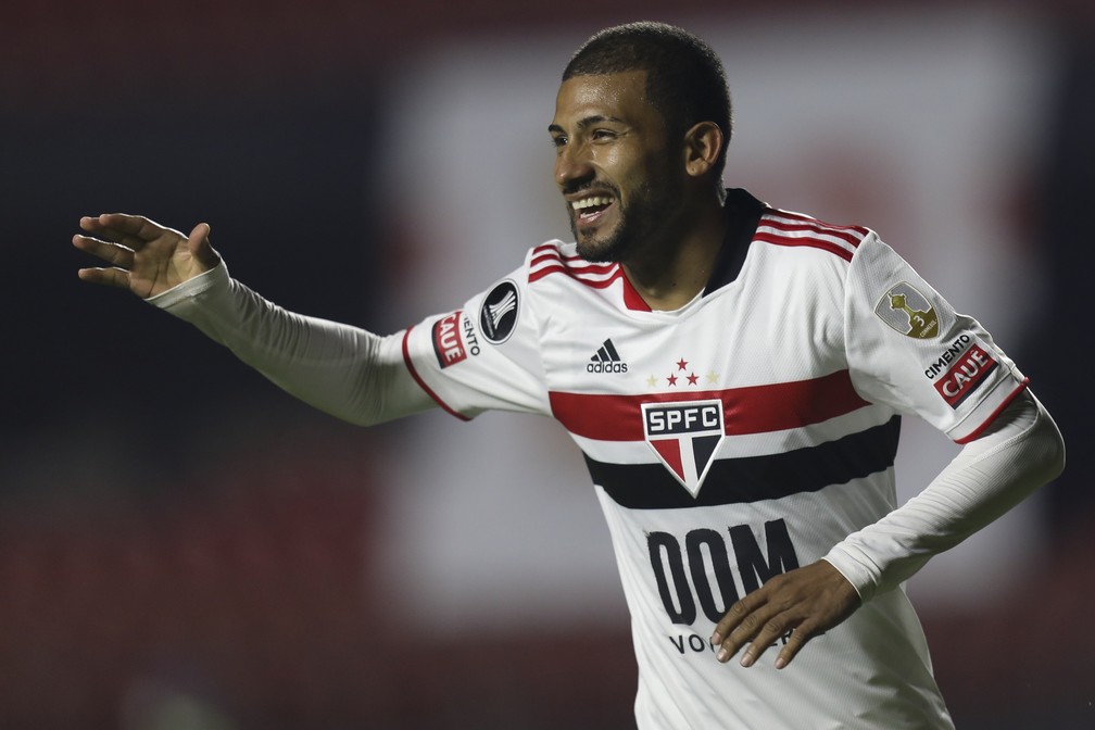 SPNet - São Paulo aguarda estafe de Rojas e quer última ...