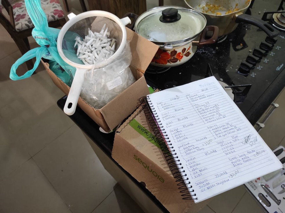 Pol&iacute;cia apreendeu coca&iacute;na em casa em Rio Claro &mdash; Foto: For&ccedil;a T&aacute;tica/Divulga&ccedil;&atilde;o