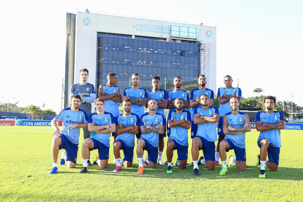 Grêmio treinou na quarta-feira no campo da Conmebol, em Assunção — Foto: Lucas Uebel / Grêmio F.B.P.A.